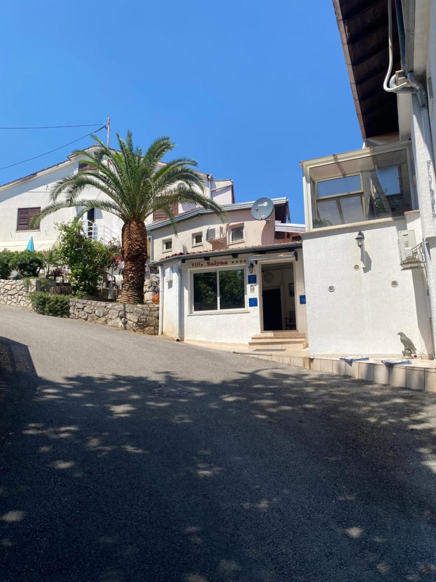 Villa Salyna Icici Exterior foto
