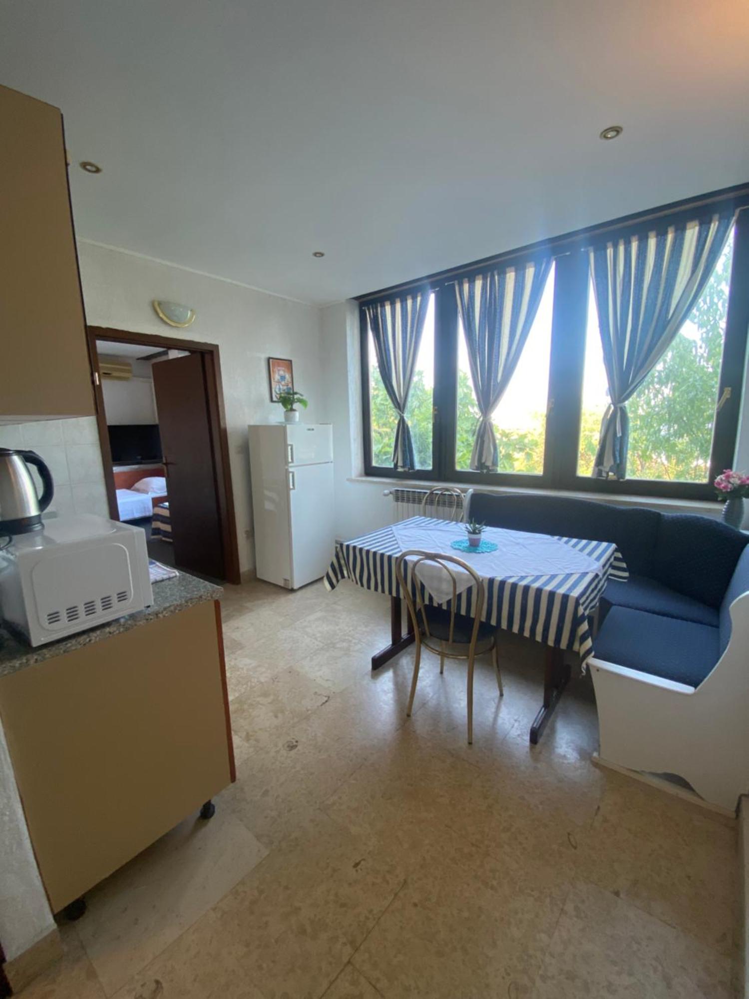 Villa Salyna Icici Exterior foto